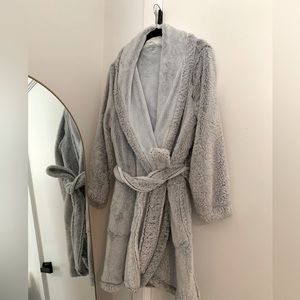 Aerie plush robe
